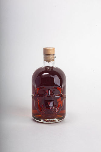 Rum "Alchemist" in Schädel-Flasche